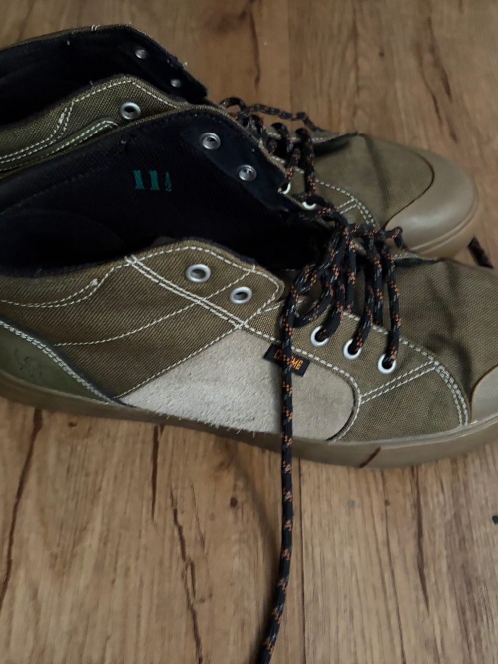 Chrome Industries Boot 11.5 olive